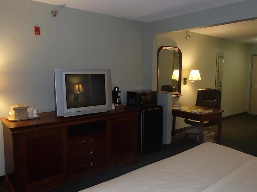Days Inn & Suites By Wyndham Corpus Christi Central Dış mekan fotoğraf