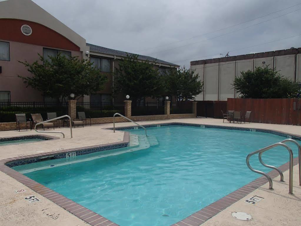 Days Inn & Suites By Wyndham Corpus Christi Central Dış mekan fotoğraf